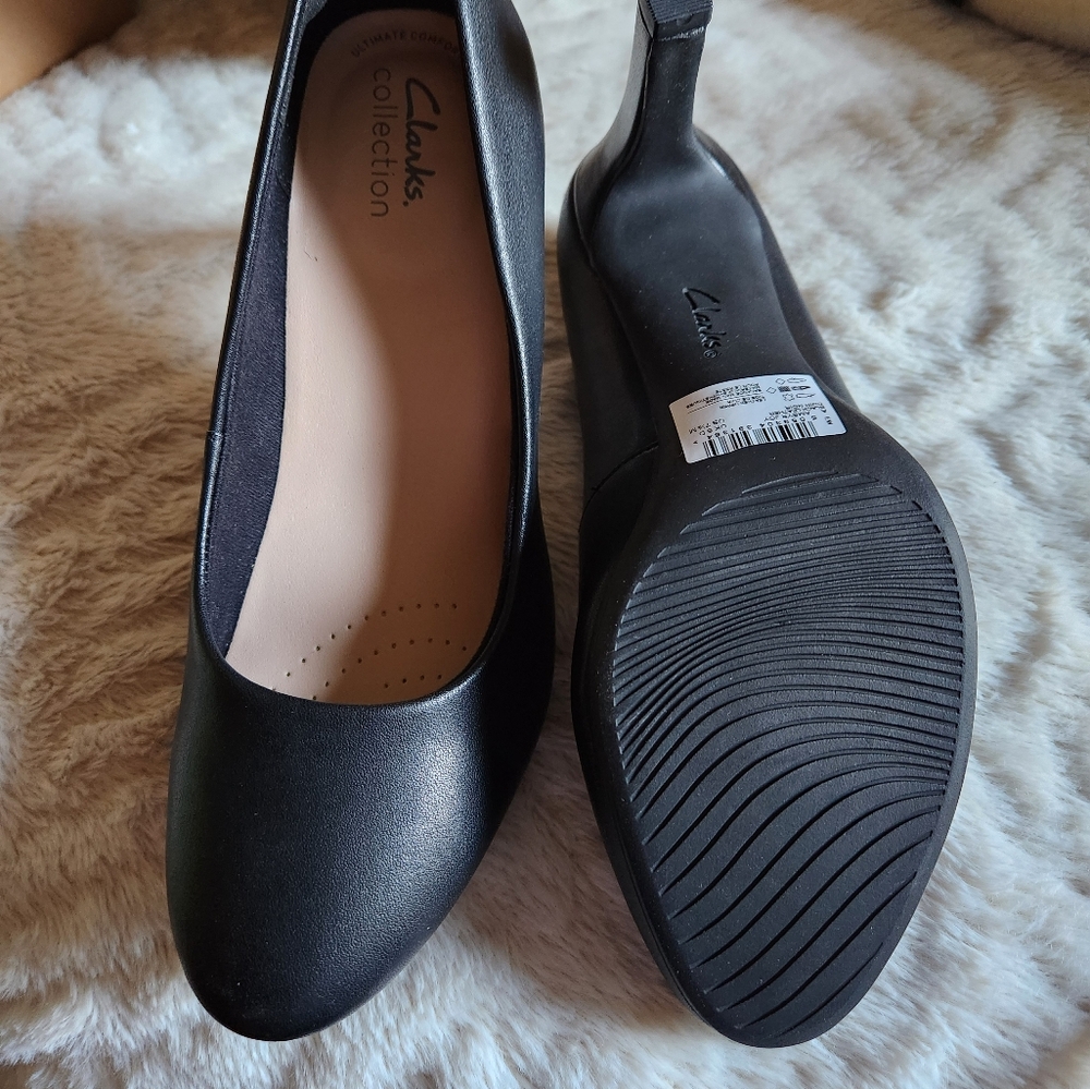Shoes - Picture 3 of 3